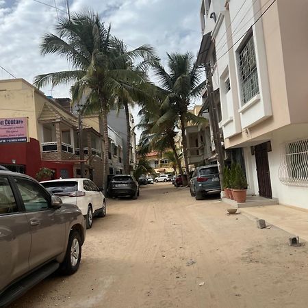 Appartement Luxe Idealement Situe A Dakar Luaran gambar