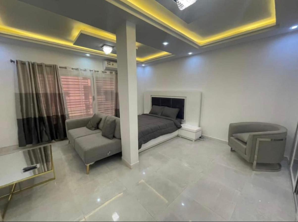 Appartement Luxe Idealement Situe A Dakar Luaran gambar