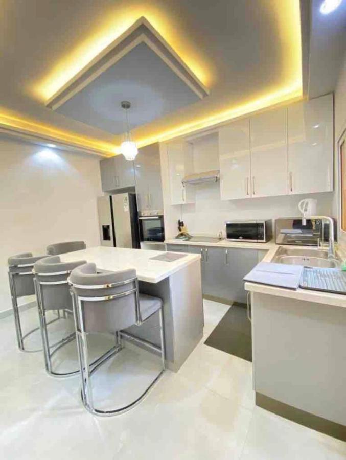 Appartement Luxe Idealement Situe A Dakar Luaran gambar